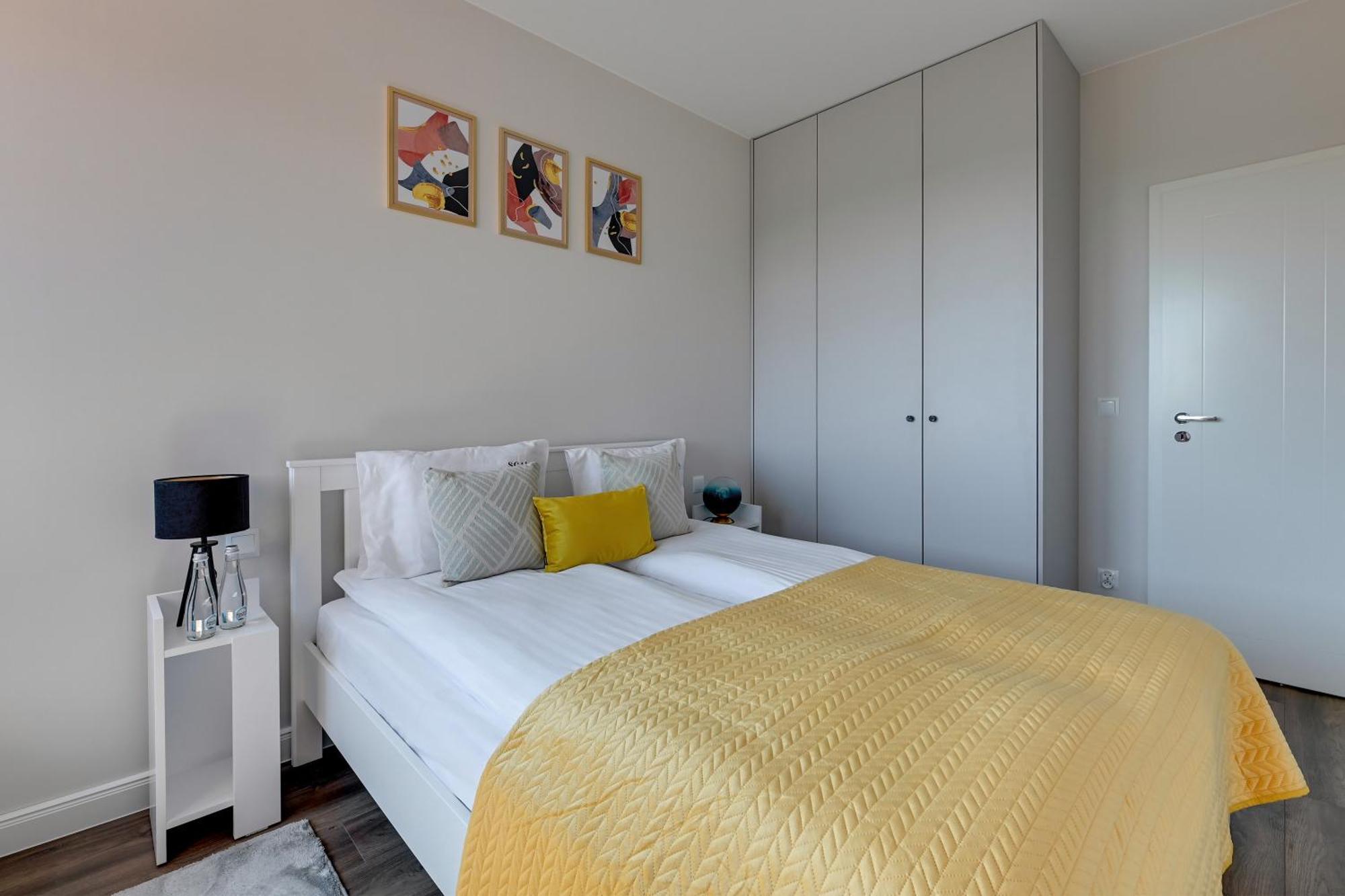 Scala City Center Apartments With Parking By Lion Apartments Gdansk Exterior photo