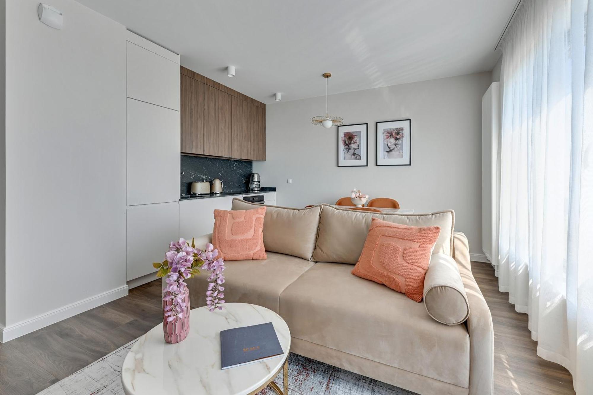 Scala City Center Apartments With Parking By Lion Apartments Gdansk Exterior photo